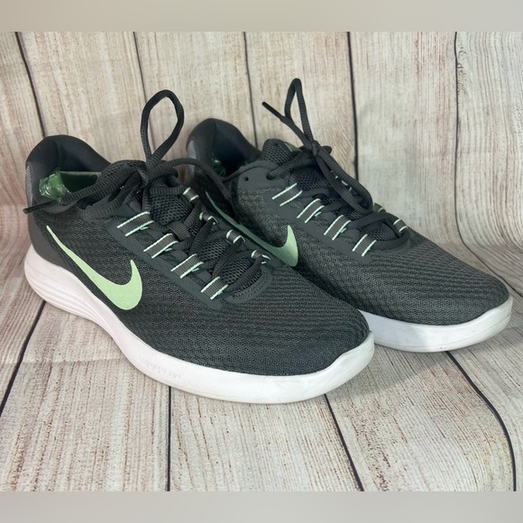 Nike Shoes - LIKE NEW Nike Womens Lunarconverge, Mint Green Running Shoes Sneakers Size 9.5W